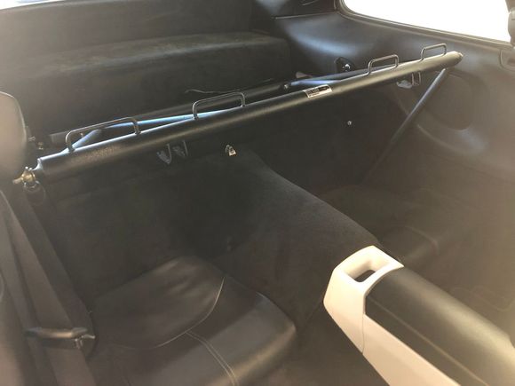BK harness bar is all that i need, none of those heavy harness bars that only look like a half-cage but still attach to the front seatbelt bolts