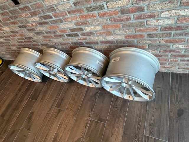 Wheels and Tires/Axles - GT3 CENTER LOCK 20" WHEELS GENUINE OEM ORIGINAL - Used - 2018 to 2019 Porsche GT3 - Rossmoor, CA 90720, United States