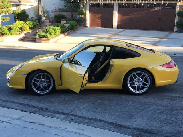 2009 Porsche 911 - 2009 Porsche 997.2 Seed Yellow Fully Loaded Factory Carbon Fiber Sport Bucket Seats - Used - VIN wp0ab29999s721818 - 54,000 Miles - 2WD - Automatic - Coupe - Yellow - Chino Hills, CA 91709, United States