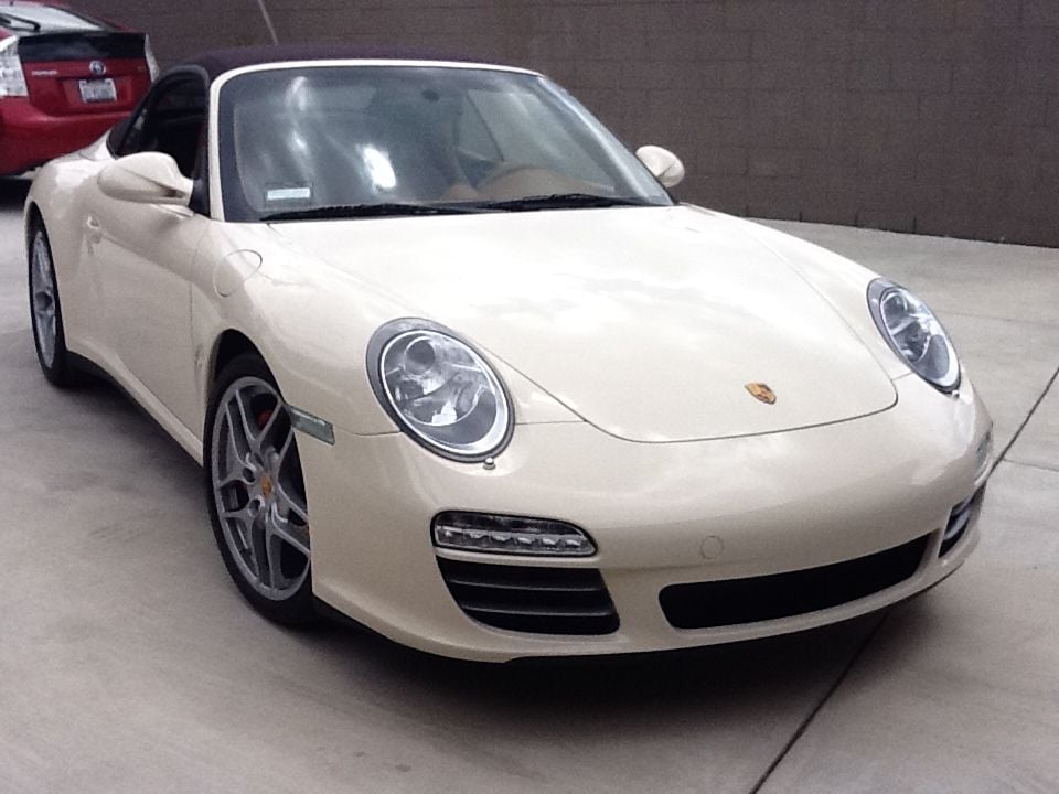 2011 Porsche 911 - 2011 C4S Cabriolet, PDK, Cream White with Brown Top - Used - VIN WP0CB2A91BS754757 - 24,400 Miles - 6 cyl - 4WD - Automatic - Convertible - Other - Alameda, CA 94501, United States