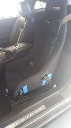 Racing seat gets swapped in and out for track days