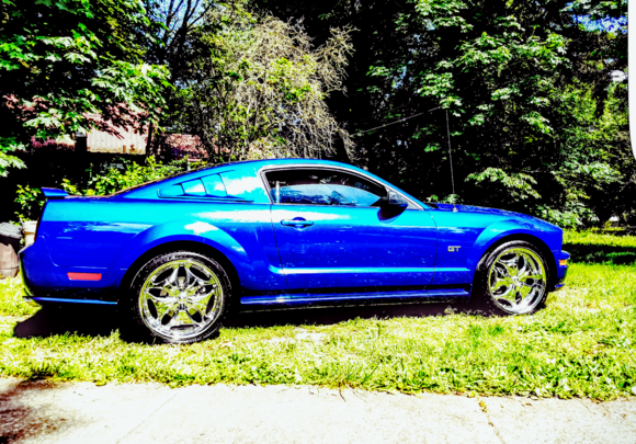 Washed waxed and in the sun , Koni Air shocks in the rear new Eboch Springs all around , 255/35/R20s Toyo  Z Rated tires Shelby razor rims . American Muscle race suspension!