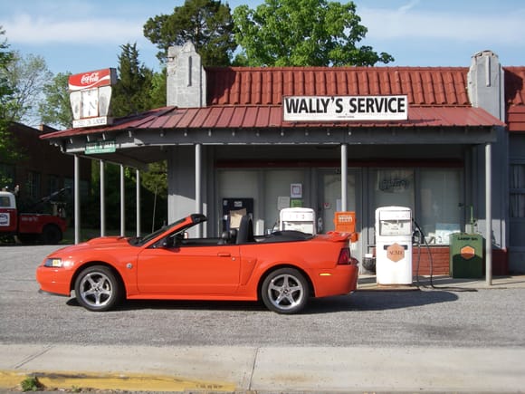 Waiting for Gomer to fill-er-up