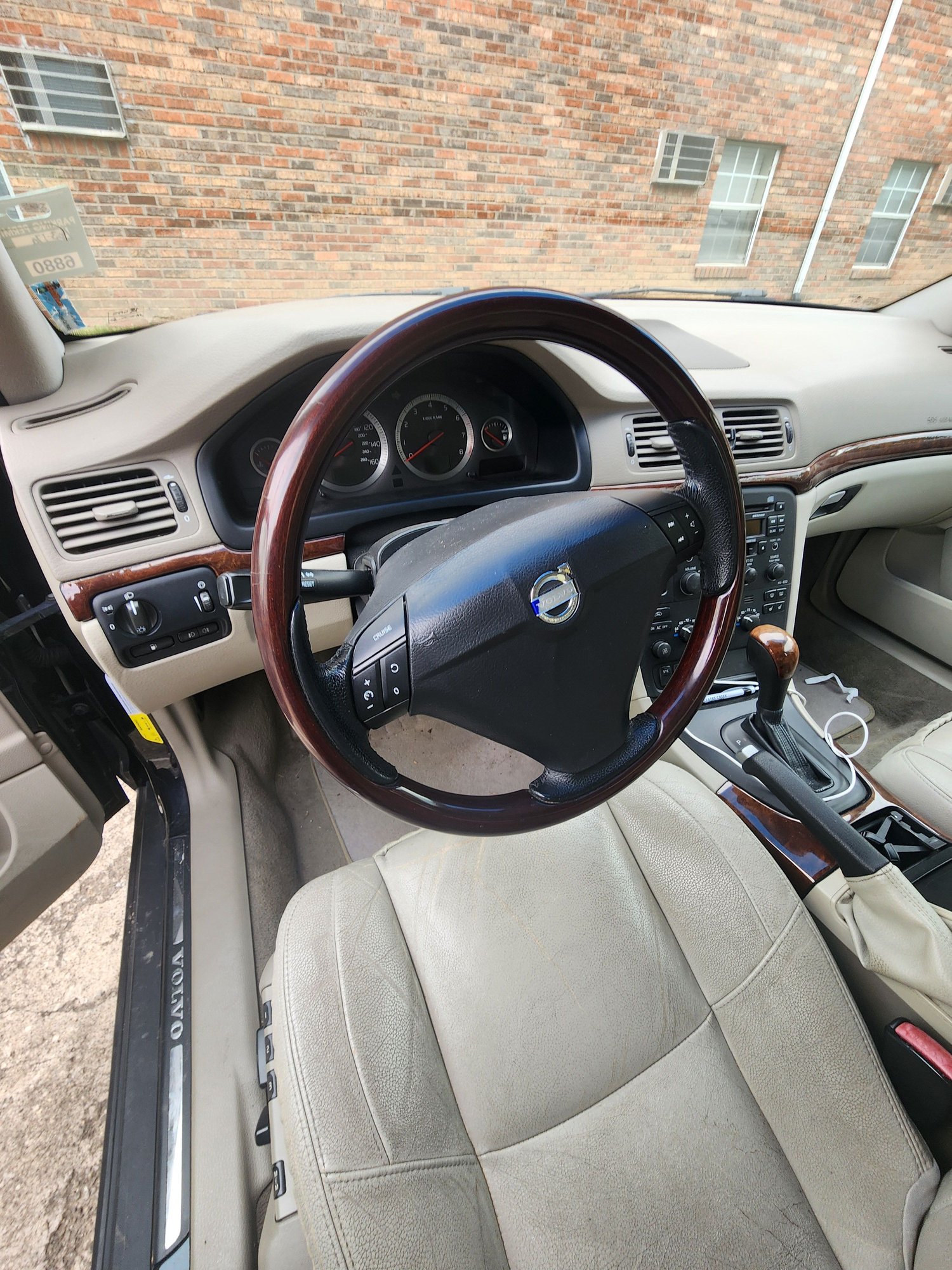 2006 Volvo S80 - 06 Volvo S80 - Good shape, needs fuel pump likely - Used - VIN YV1TS592661439371 - 190,727 Miles - 5 cyl - 2WD - Automatic - Sedan - Blue - Lexington, KY 40508, United States