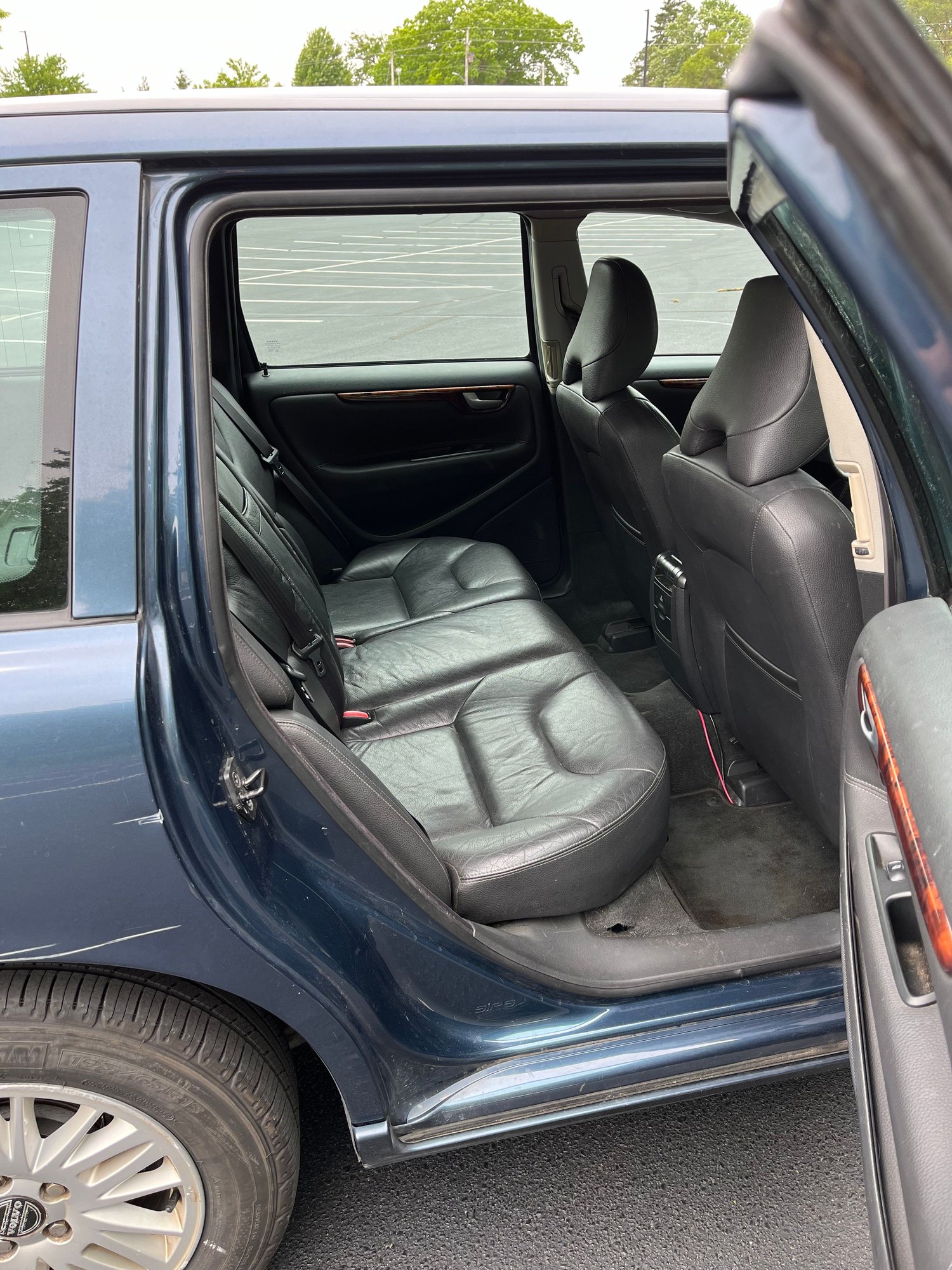 2005 Volvo V70 - Rare 2.4 5 Speed Manual! No accidents, highway miles - Used - VIN YV1SW612052488561 - 218,131 Miles - 5 cyl - 2WD - Manual - Wagon - Blue - Greenville, SC 29601, United States