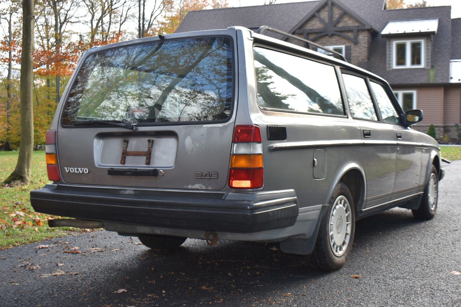 1991 Volvo 240 - 1991 Volvo 240 Wagon, $5k, Ebensburg, PA - Used - VIN YV1AA8859M1894381 - 149,504 Miles - 4 cyl - 2WD - Automatic - Wagon - Gray - Ebensburg, PA 15931, United States