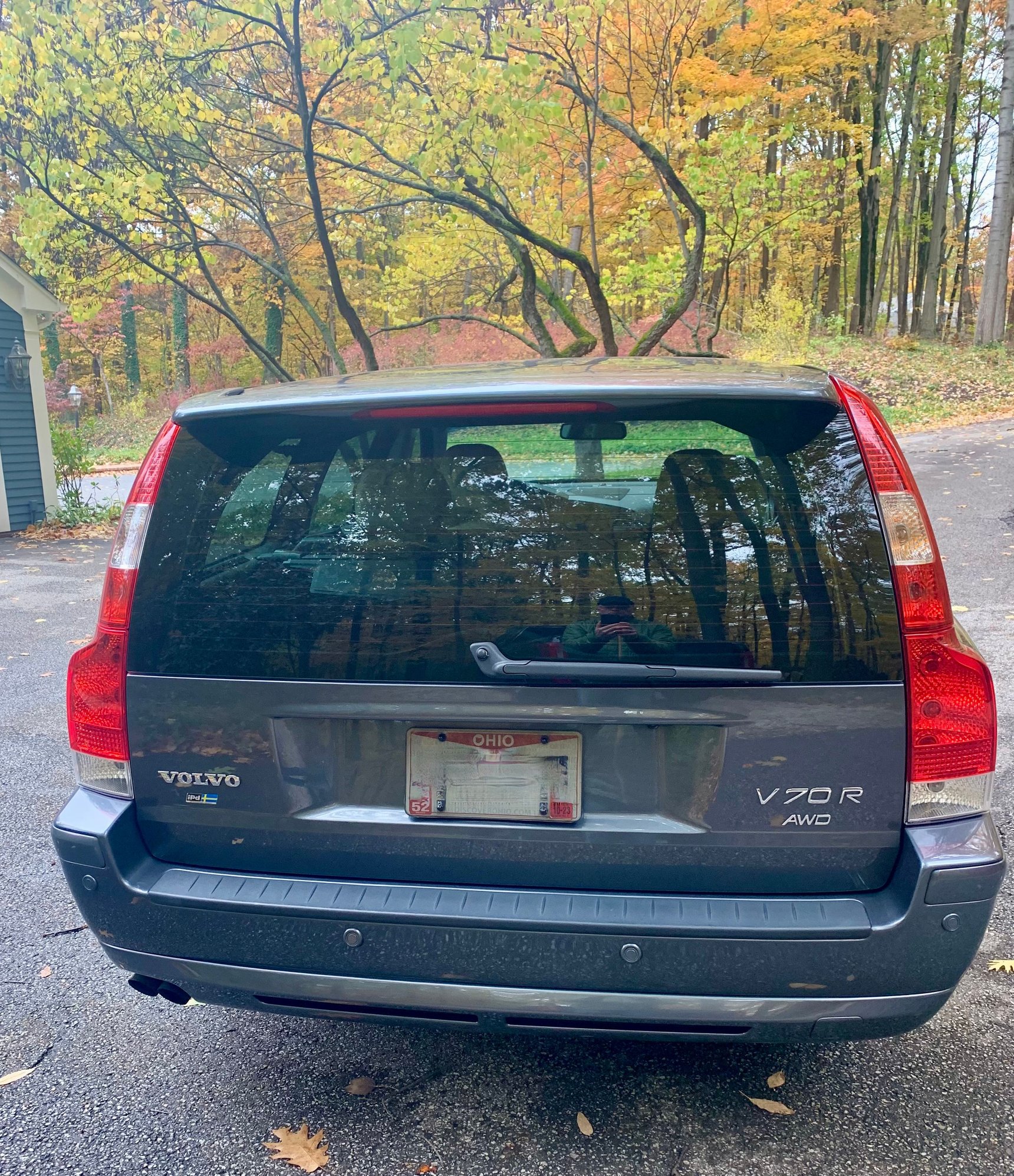 2007 Volvo V70 - 2007 V70R Grey/ Gold Gobi One owner well maintained excellent condition $ - Used - VIN YV1SJ527872632797 - 137,123 Miles - 5 cyl - AWD - Automatic - Wagon - Gray - Hinckley, OH 44233, United States