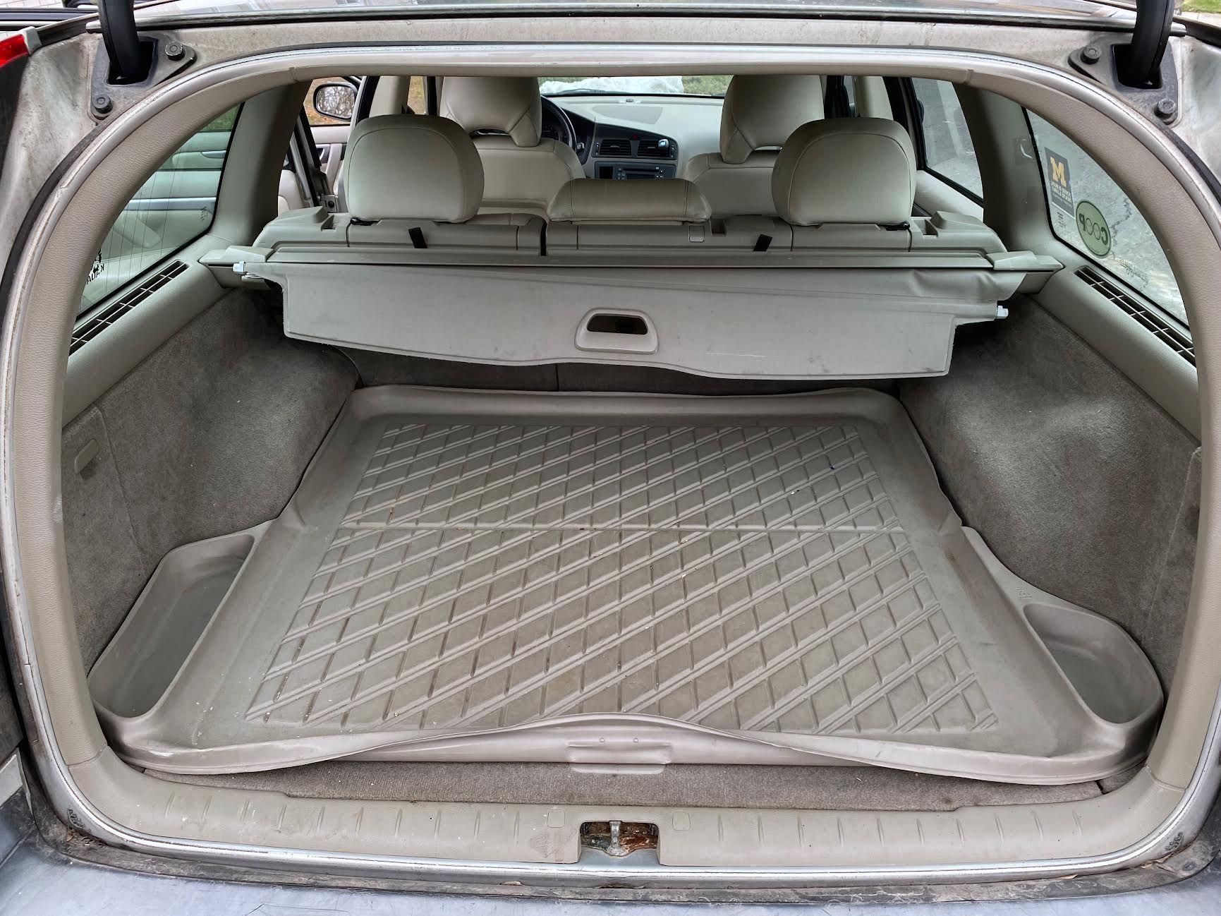 2003 Volvo V70 - 2003 V70 T5 238,000 miles. Well maintained. Located in Ann Arbor, MI - Used - Ann Arbor, MI 48105, United States