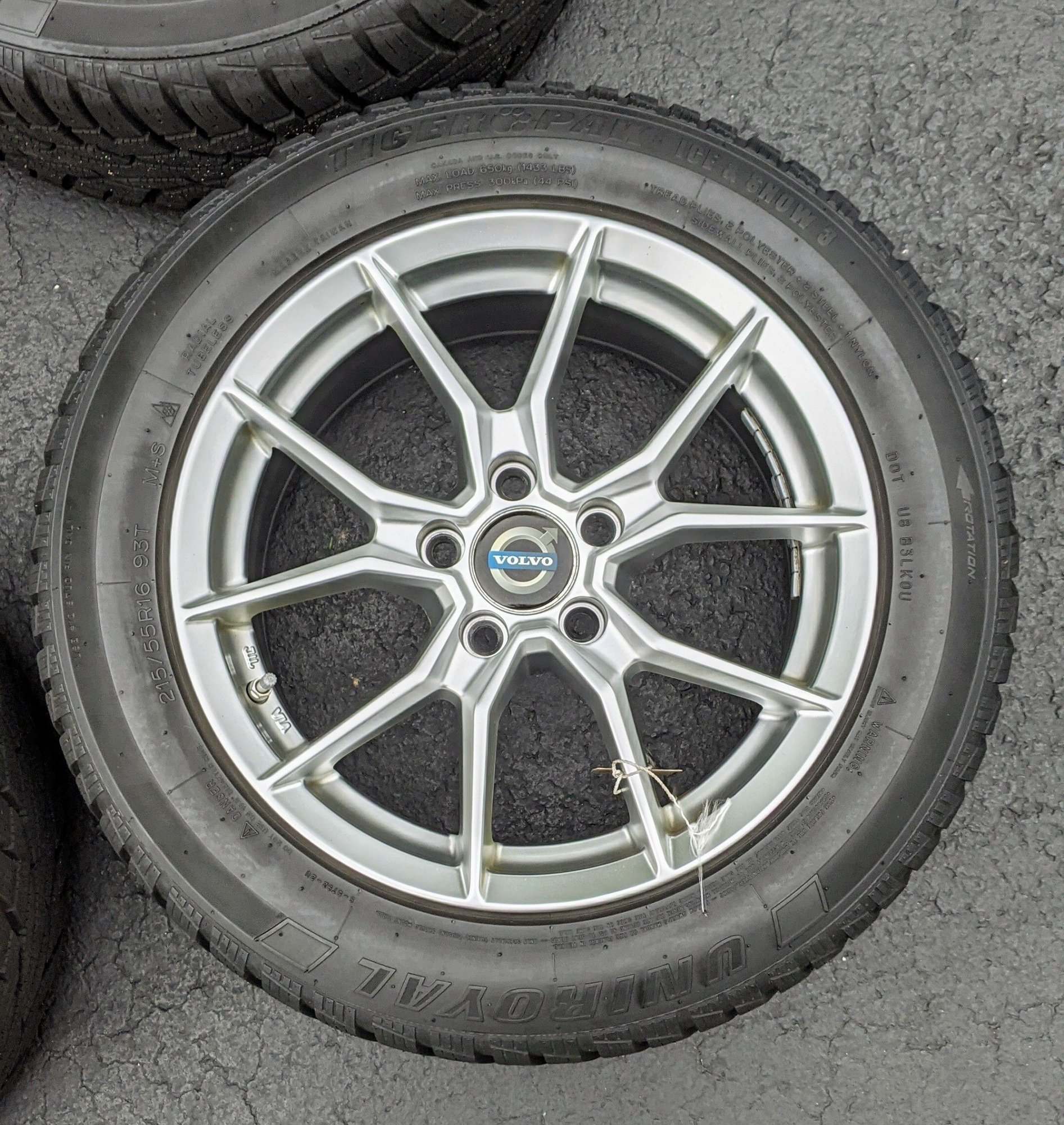 Wheels and Tires/Axles - Winter Tire and Wheel Set with TPMS sensors - 215/55R16 - Used - 2011 to 2018 Volvo S60 - West Milford, NJ 07480, United States