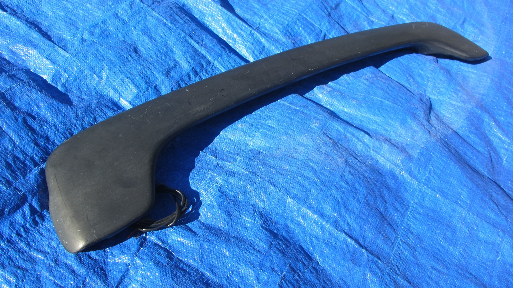 Exterior Body Parts - Volvo 850R V70R WAGON BLACK REAR SPOILER WING WITH THIRD LIGHT - Used - 1993 to 1997 Volvo 850 - Sacramento, CA 95832, United States