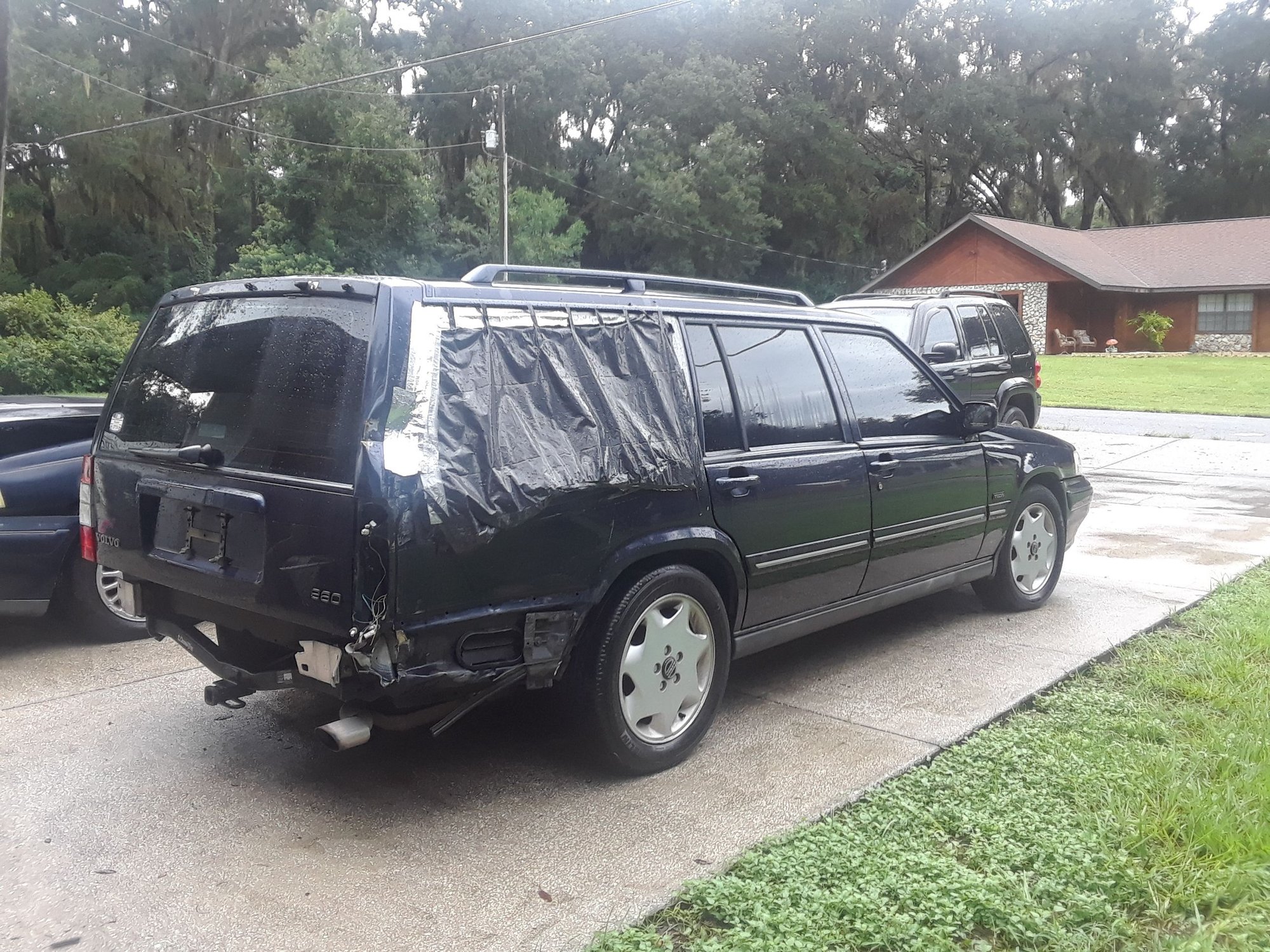 1996 Volvo 960 - 2 for 1 sale! 1996-960 & 1998-V90 - Used - VIN YV1KW9609W1051495 - 126,715 Miles - 6 cyl - 2WD - Automatic - Wagon - Blue - Ocala, FL 34479, United States