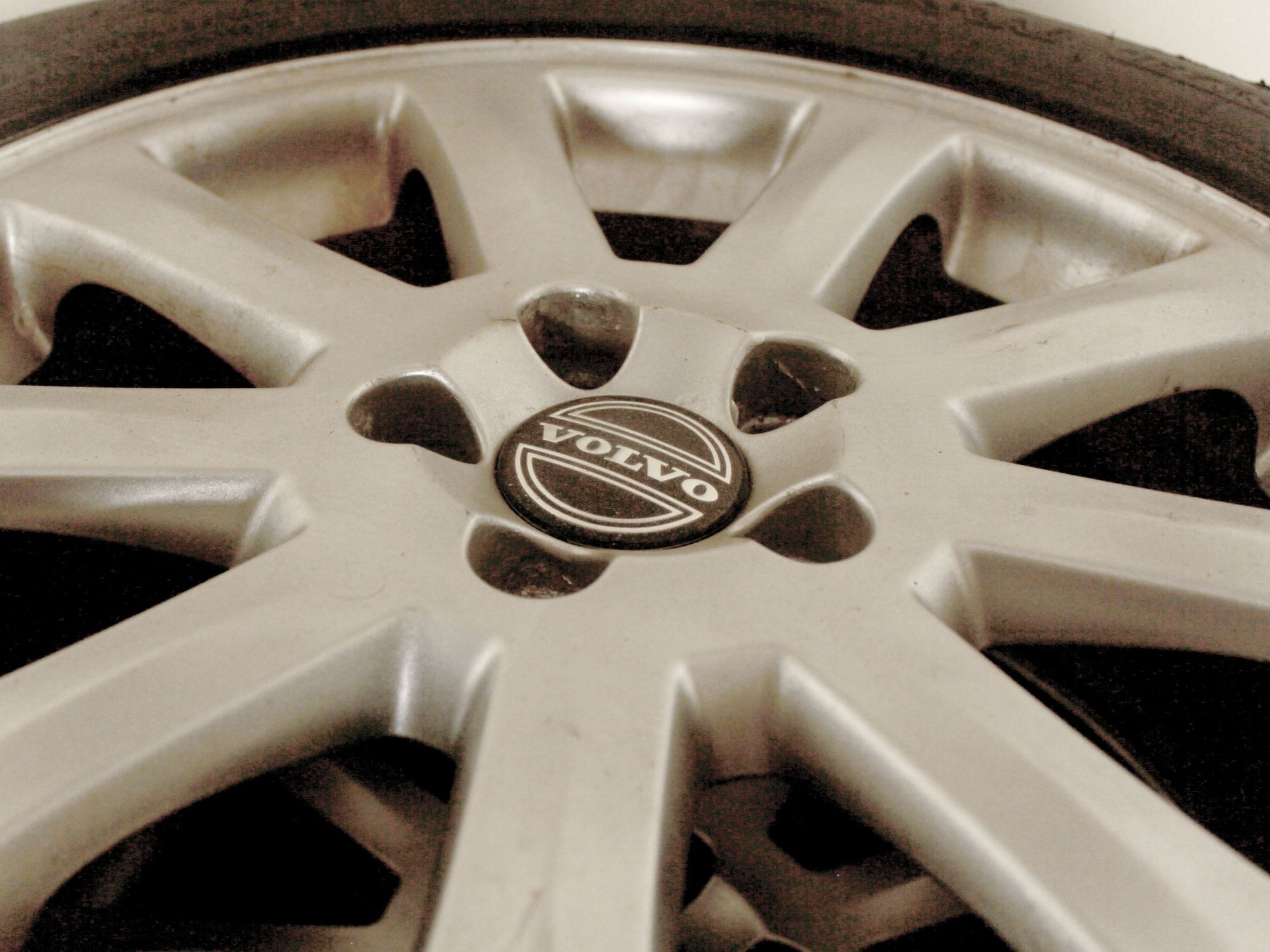Wheels and Tires/Axles - Like New! - Set of 4 winter tires 17" and Alloy Wheels - Used - 0  All Models - Toronto, ON M4K3S7, Canada