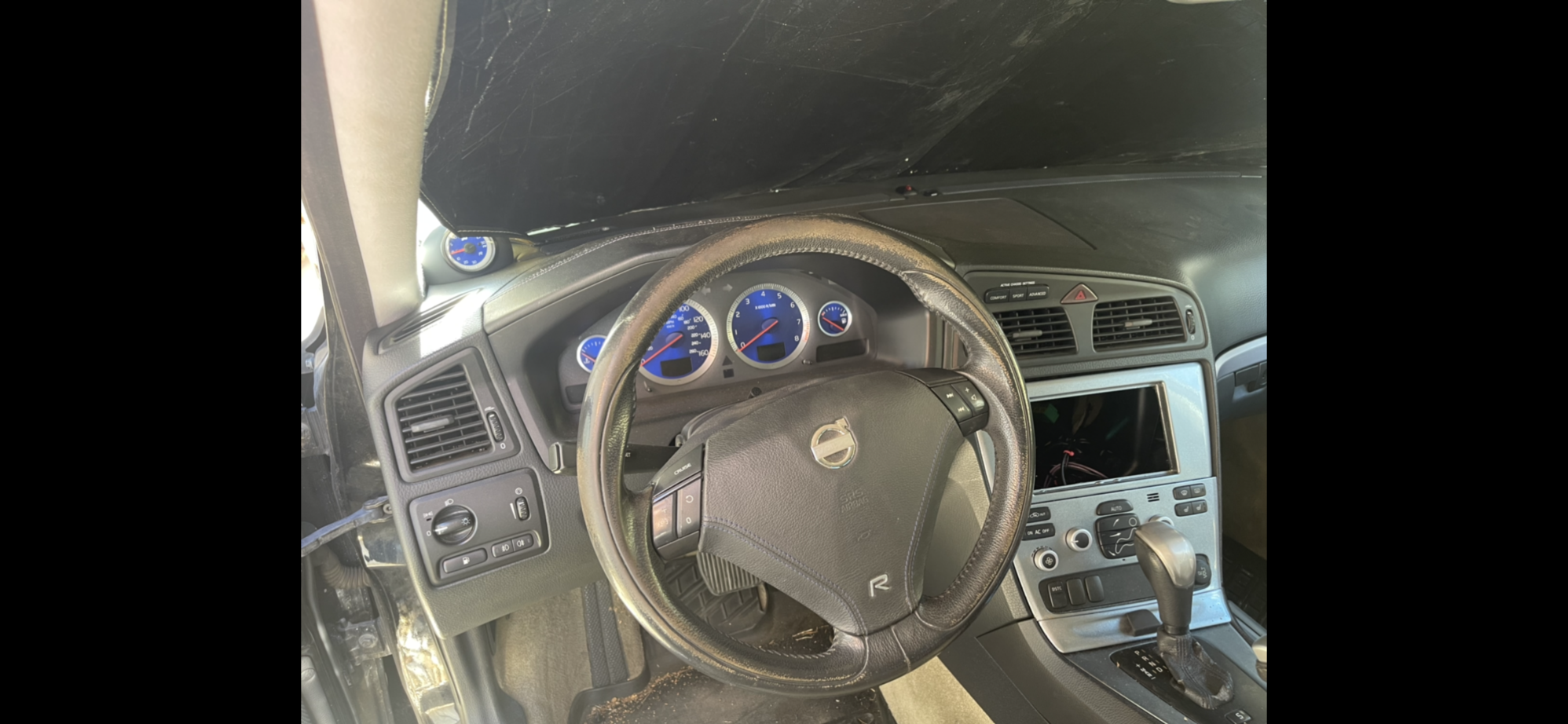 2003 Volvo V70 - Must sale quick - Used - VIN YV1SJ52Y242374992 - 280,000 Miles - 5 cyl - AWD - Automatic - Wagon - Beige - Yucca Valley, CA 92284, United States