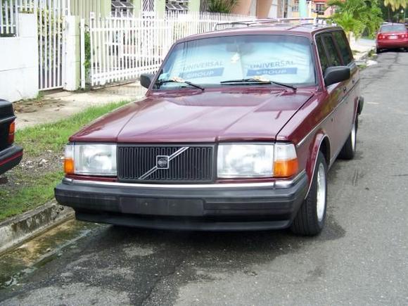245GL 89'-E code signal lenses, black grille, black headlight/signal trim
