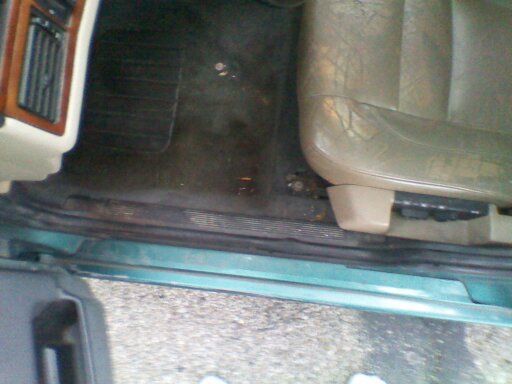 1 piece carpet out of a sedan that I had to trim to fit in the rear.... the volvo dealer says that it should be 3 pieces and they are like 300 buck a piece