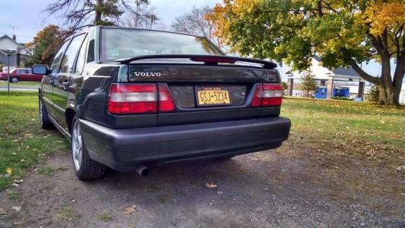Plasti-dipped the trim and tail lights black