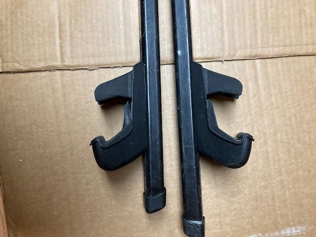 Accessories - Roof rack cross bars that fit Volvo 850 and XC70 wagon - Used - 1994 to 2005 Volvo All Models - Fernandina Beach, FL 32034, United States