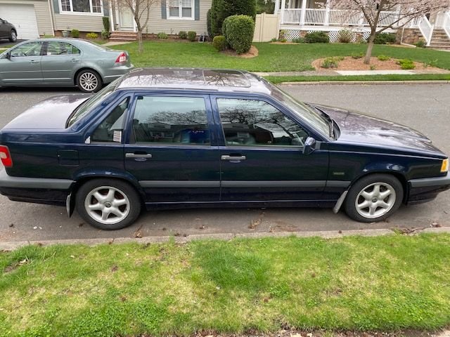 1997 Volvo 850 - If I only had a heart...This Baby needs a new engine to get back on the road. - Used - VIN YV1LS5644V1384004 - 110,000 Miles - 5 cyl - 2WD - Automatic - Sedan - Blue - River Edge, NJ 07661, United States