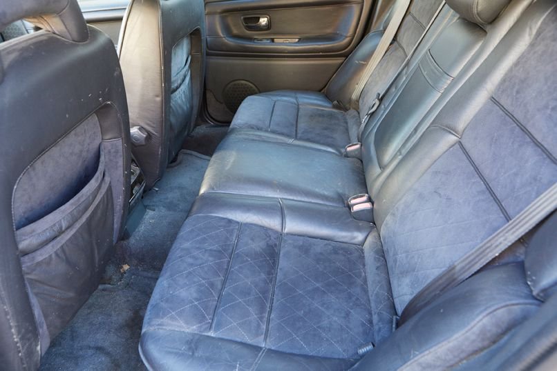 1998 Volvo V70 - For Sale Volvo V70 R AWD Saffron - Used - VIN YV1LW5240W2449792 - 330,000 Miles - 5 cyl - AWD - Automatic - Wagon - Orange - Toronto, ON M6J1K2, Canada