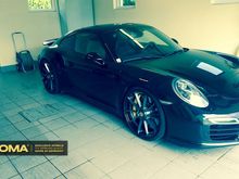 PORSCHE 991 TURBO S WITH 21″ FORGED RIMS BY LOMA WHEELS