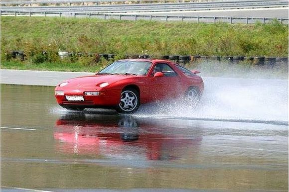 MY 1993, 928 GTS, manual shifted ;-)
