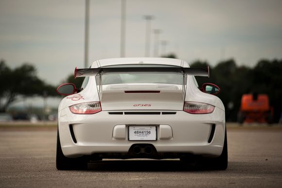 2011 Porsche 911 GT3 RS in Carrara White vs Guards Red