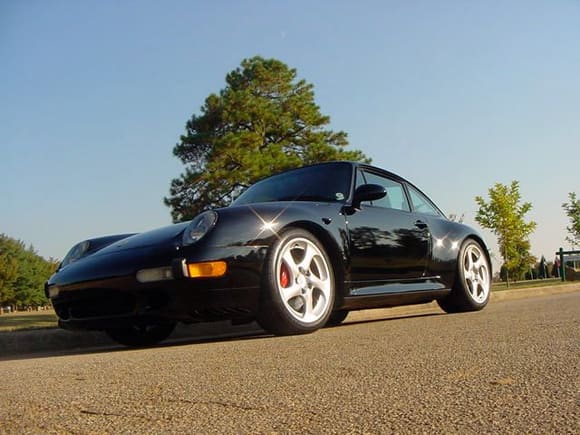 c4slowlfrnt

loved this car...sold to fellow 993 enthusiast