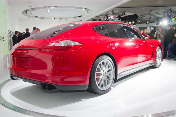 LA Auto 2011D1 243