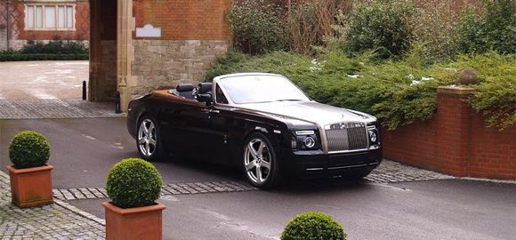 Rollls Royce Phantom Drophead fitted with Revere London WC2 22&quot; WHEELS