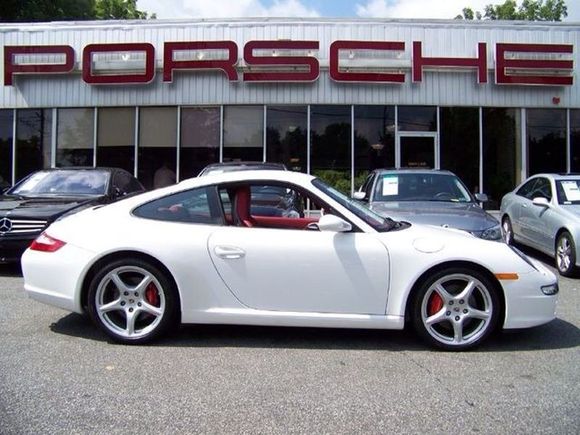 911
