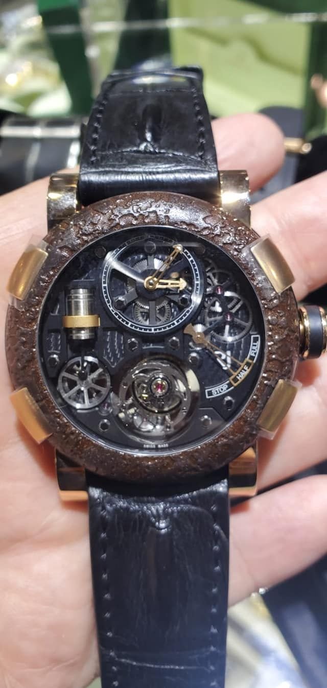 romain jerome tourbillon