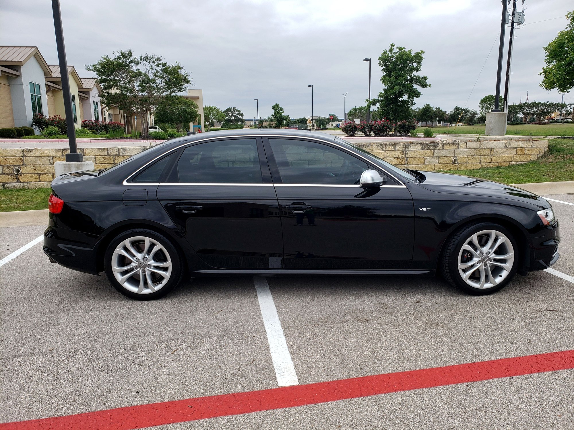 2013 Audi S4 - 2013 S4 Prestige superbly maintained and ready for you to drive away! - Used - VIN WAUKGAFL5DA243800 - 60,000 Miles - 6 cyl - AWD - Automatic - Sedan - Black - Round Rock, TX 78681, United States