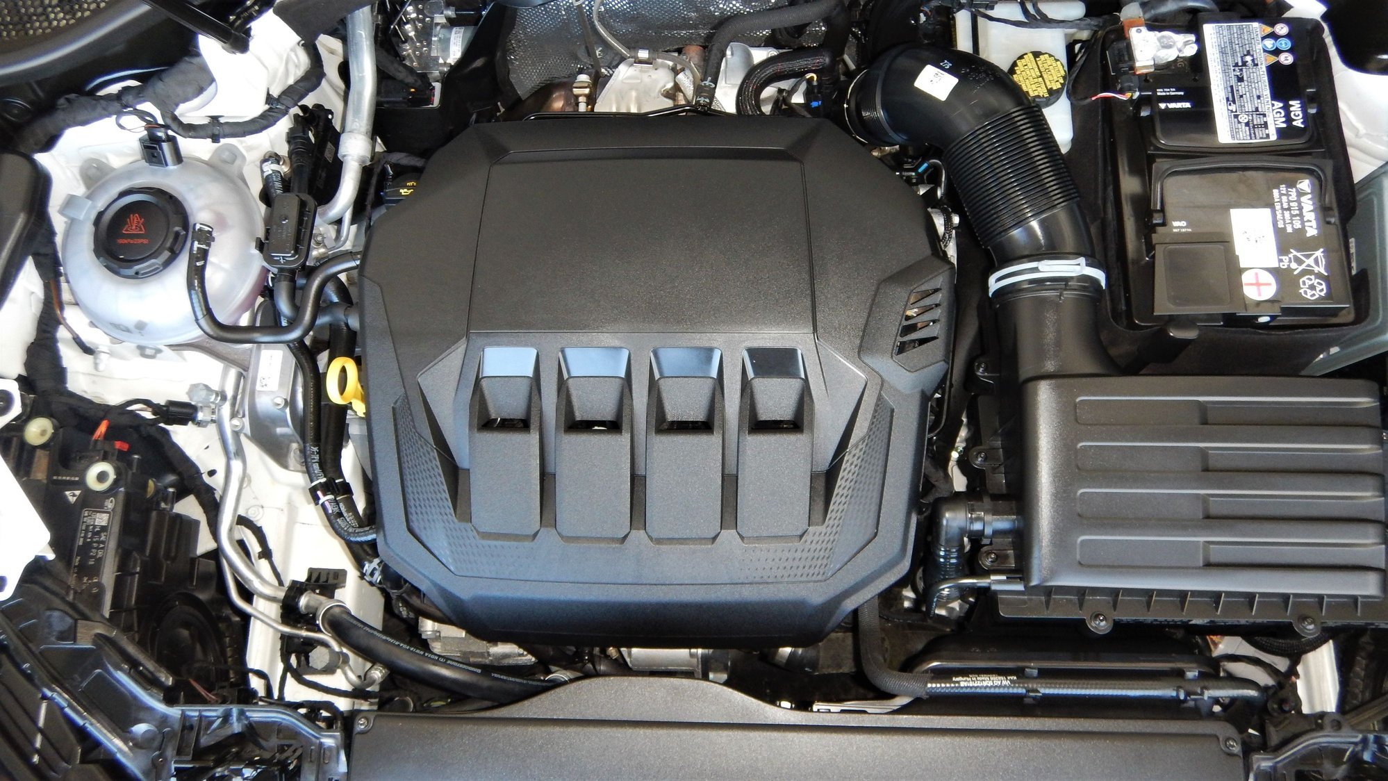 2020 Q3 ENGINE COVER AudiWorld Forums