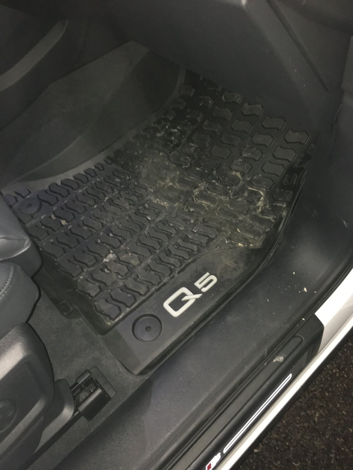 I wanna see your weathertech mats in your Q5/SQ5 Page 4 AudiWorld