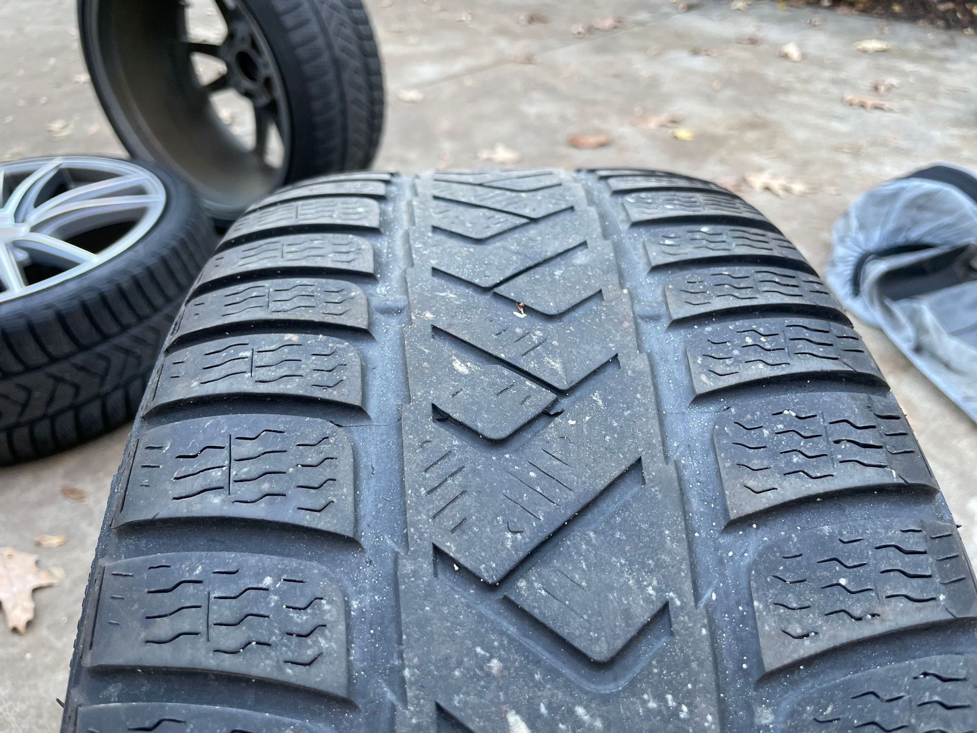 Wheels and Tires/Axles - Set of 4 Andros Spec K 19x8.5 ET45 with Pirelli Sottozero 3, 235/35-19 and TPMS - Used - All Years  All Models - Akron, OH 44313, United States