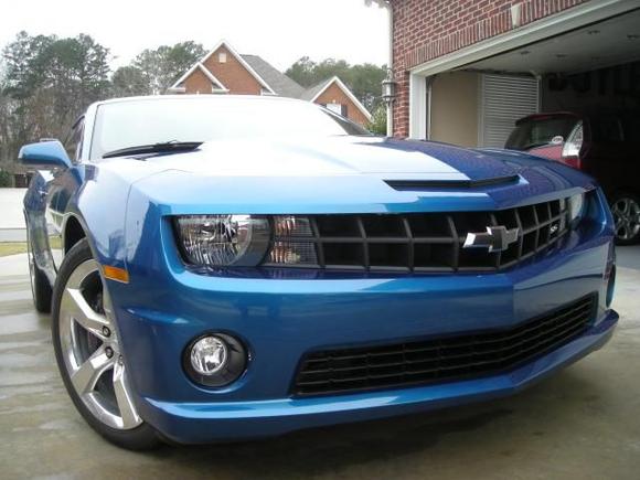 Camaro Black Bowtie