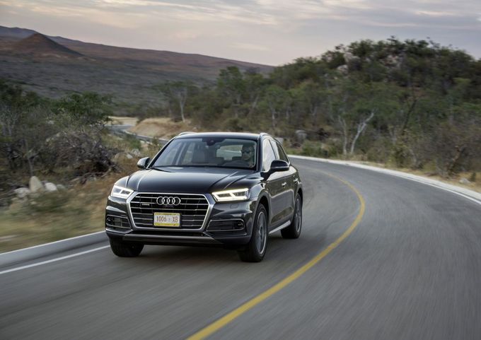 2017 Audi Q5 Review Carsdirect The Compact Luxury Crossover Market Is Booming And 2017 Audi Q5 Has Segment Covered With Two Robust Engine Choices Standard All Wheel Drive