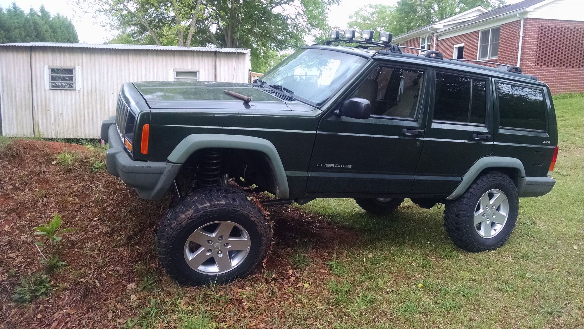 Jeep Grand Cherokee Rattle Over Bumps