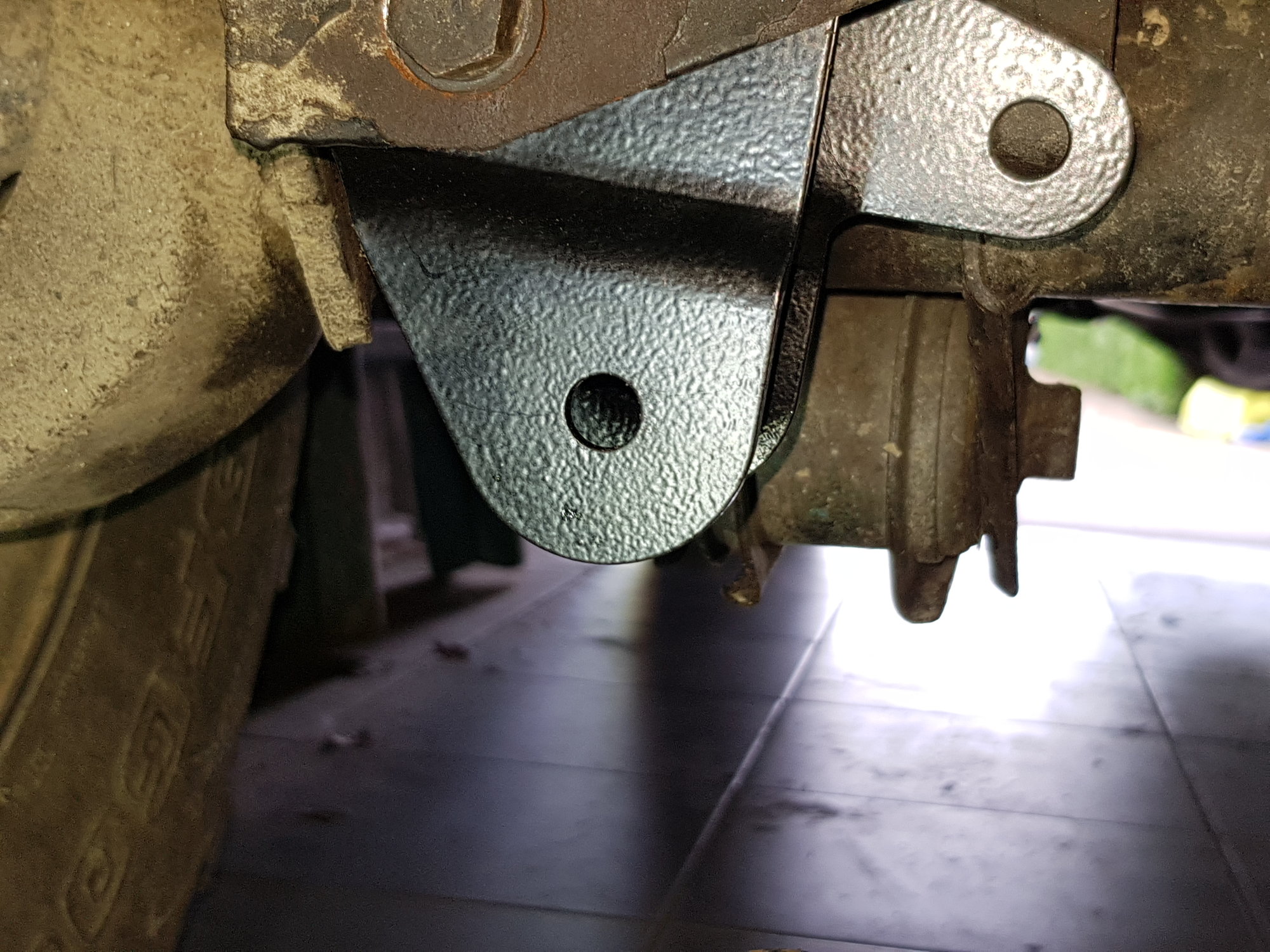 How to install Track bar relocation Bracket? Jeep Cherokee Forum