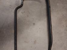 XJ on the left, WJ on the right. The end link hole orientation is different, but that's not a problem with new quick disconnect end links.