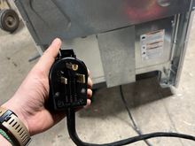 Swapped the cable plug to a NEMA 6-50 with 8 gauge wire. 