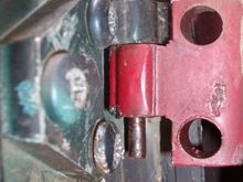 TOP HINGE