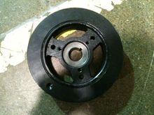 new HB.. note the diffs. could this be the wrong part? see how the old has 4 spots drilled on the face of it while the new one only has 1..