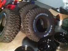 35 inch mickey thompsons on 15x10 wheels