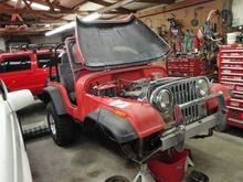 DSC00267  1972 all Fiberglass CJ-5 rebuild in progress!!!