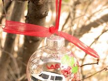 This is the ornament my very good friend made for Jeff and I for Christmas! It's my XJ. :)