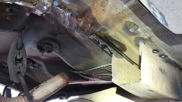 In progress, shows the good rail end. Cleanup here was difficult.  Hard to get tools in to work.  A vibrating cutter might have helped.