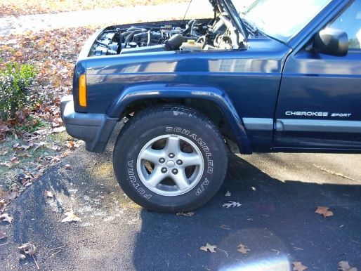 stock height, planning on getting a budget lift when i get the $$$$