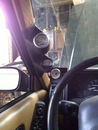 gauge pod and airbag gauge/switch finished