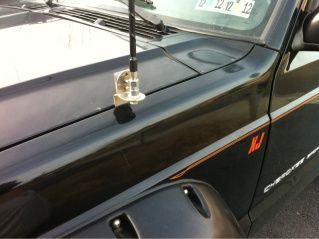 CB mount from claysradioshop.com